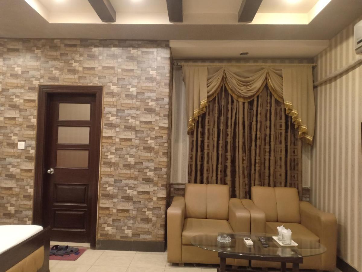 Hotel New Madina Faisalabad Extérieur photo